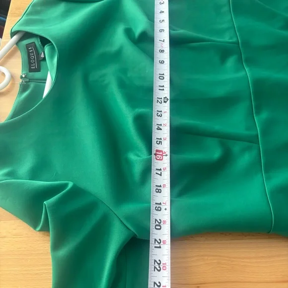 Eloquii Ultramarine Green Flare Sleeve Scuba Dress size 18 Plus Size Knee Length - Picture 11 of 12